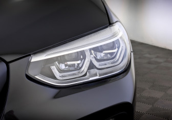 Подержанный автомобиль BMW X3 2021 года (17 фото)