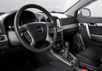 Подержанный автомобиль Chevrolet Captiva 2014 года (14 фото)