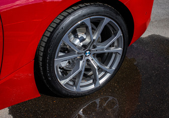Подержанный автомобиль BMW Z4 Roadster 2020 года (12 фото)
