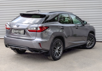 Подержанный автомобиль Lexus RX 2019 года (5 фото)