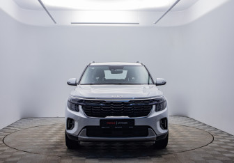 Подержанный автомобиль Kia Seltos 2024 года (2 фото)