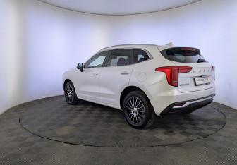 Подержанный автомобиль Haval Jolion 2022 года (7 фото)