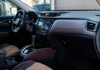 Подержанный автомобиль Nissan X-Trail 2020 года (9 фото)