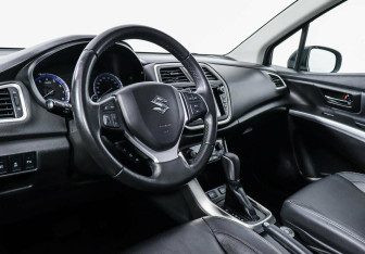 Подержанный автомобиль Suzuki SX4 Hatchback 2014 года (9 фото)