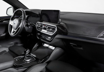 Подержанный автомобиль BMW X4 2024 года (9 фото)