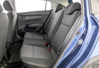 Подержанный автомобиль Kia Rio Hatchback 2021 года (12 фото)