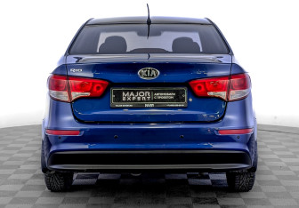 Подержанный автомобиль Kia Rio Sedan 2016 года (6 фото)