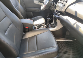 Подержанный автомобиль Lifan X60 2014 года (9 фото)