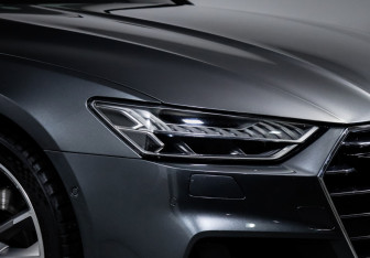 Подержанный автомобиль Audi A7 2021 года (16 фото)