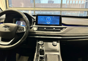 Подержанный автомобиль Chery Tiggo 8 2023 года (20 фото)