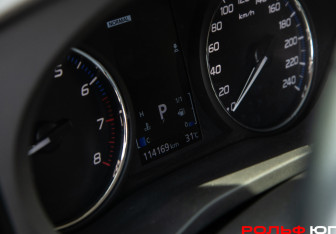 Подержанный автомобиль Mitsubishi Outlander 2021 года (9 фото)