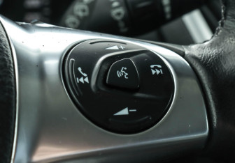 Подержанный автомобиль Ford Focus Hatchback 2013 года (11 фото)