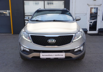 Подержанный автомобиль Kia Sportage 2014 года (2 фото)