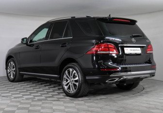 Подержанный автомобиль Mercedes-Benz GLE 2018 года (7 фото)