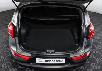 Подержанный автомобиль Kia Sportage 2011 года (10 фото)