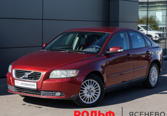 Подержанный автомобиль Volvo S40 2008 года (1 фото)
