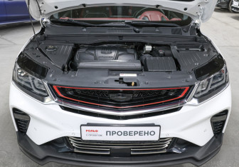 Подержанный автомобиль Geely Coolray 2019 года (9 фото)