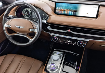 Подержанный автомобиль Genesis G80 2021 года (30 фото)