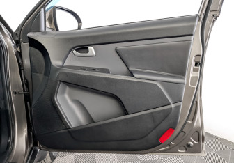 Подержанный автомобиль Kia Sportage 2011 года (24 фото)