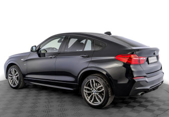 Подержанный автомобиль BMW X4 2018 года (7 фото)