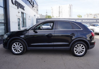 Подержанный автомобиль Audi Q3 2012 года (8 фото)