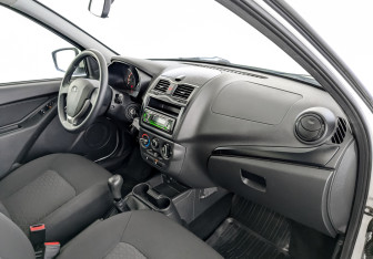 Подержанный автомобиль LADA (ВАЗ) Granta Sedan 2023 года (11 фото)