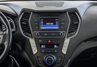 Подержанный автомобиль Hyundai Santa Fe 2018 года (17 фото)