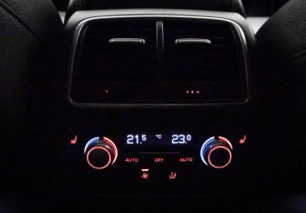 Подержанный автомобиль Audi A6 Sedan 2013 года (34 фото)