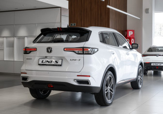 Новый Changan UNI-S 2025 (8 фото)