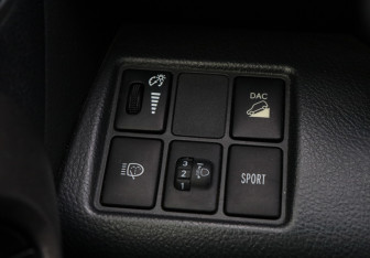 Подержанный автомобиль Toyota RAV4 2012 года (18 фото)