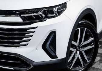 Подержанный автомобиль FAW Bestune T99 2023 года (16 фото)