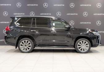 Подержанный автомобиль Lexus LX 2016 года (4 фото)