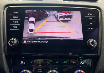 Подержанный автомобиль Skoda Octavia Liftback 2020 года (18 фото)