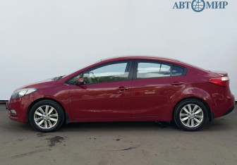 Подержанный автомобиль Kia Cerato Sedan 2014 года (5 фото)