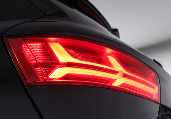 Подержанный автомобиль Audi Q7 2017 года (25 фото)