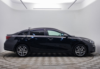 Подержанный автомобиль Kia Cerato Sedan 2020 года (6 фото)
