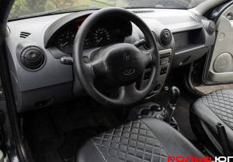 Подержанный автомобиль Renault Logan Sedan 2008 года (13 фото)