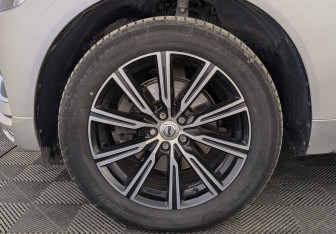 Подержанный автомобиль Volvo XC60 2021 года (12 фото)