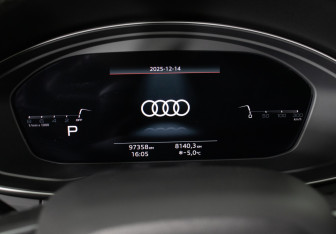 Подержанный автомобиль Audi Q5 2021 года (12 фото)