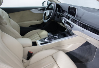 Подержанный автомобиль Audi A5 Coupe 2017 года (9 фото)