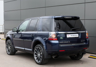Подержанный автомобиль Land Rover Freelander 2013 года (7 фото)