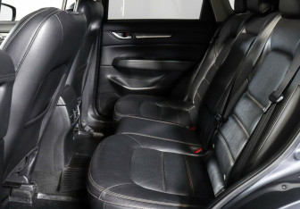 Подержанный автомобиль Mazda CX-5 2017 года (17 фото)