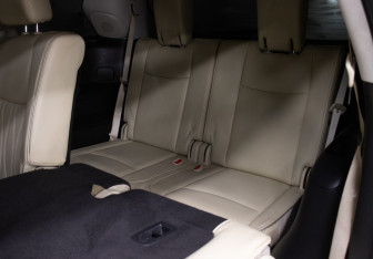 Подержанный автомобиль Infiniti QX60 2018 года (12 фото)