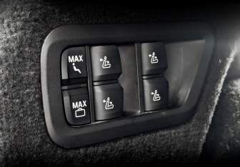 Подержанный автомобиль BMW X7 2020 года (28 фото)