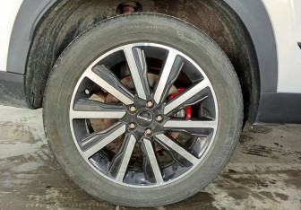 Подержанный автомобиль Jaecoo J7 2023 года (19 фото)