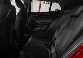 Подержанный автомобиль BMW X2 2020 года (10 фото)
