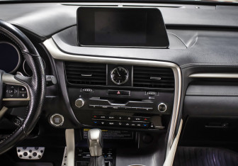 Подержанный автомобиль Lexus RX 2017 года (14 фото)