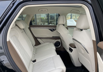 Подержанный автомобиль Voyah Free 2023 года (27 фото)