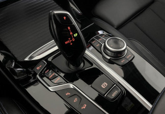 Подержанный автомобиль BMW X3 2021 года (16 фото)