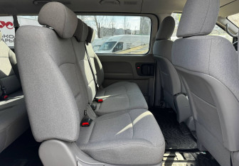 Подержанный автомобиль Hyundai H-1 2020 года (11 фото)
